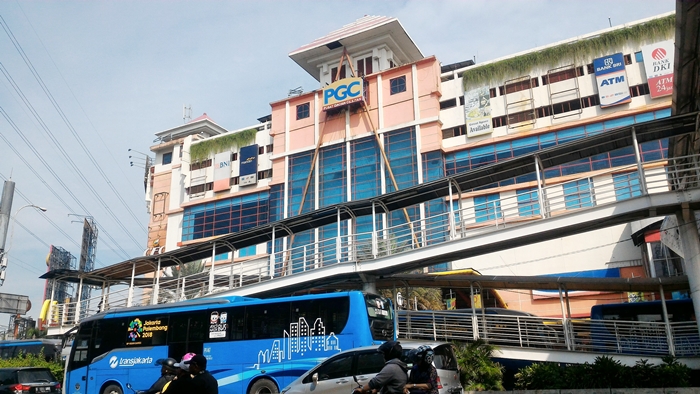 Foto Halte Trans Jakarta Cililitan