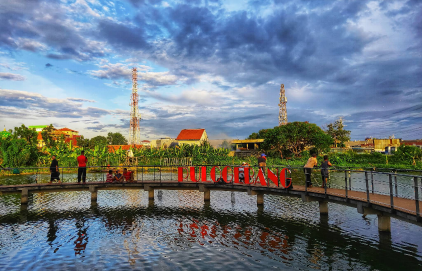 Foto Hutan Kota Pulogebang