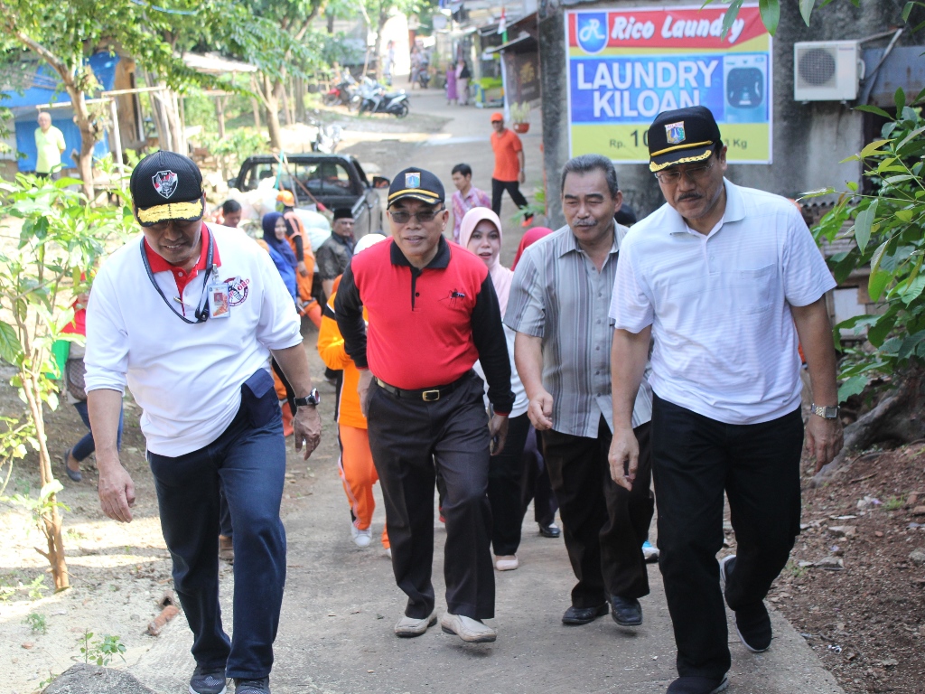 Bambang Sugiyono Blusukan Ke RW 06 Kelurahan Rambutan