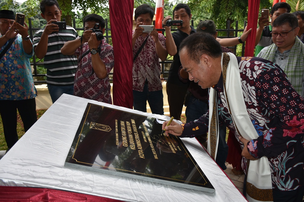 Walikota Resmikan Gedung Baru Kelurahan Pondok Kopi