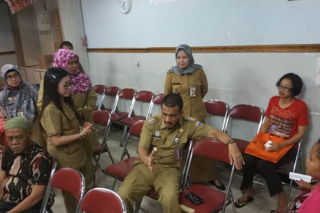 Wali Kota Jaktim Sidak PTSP Kelurahan Cipinang Besar Utara Dan PTSP Kelurahan Jatinegara