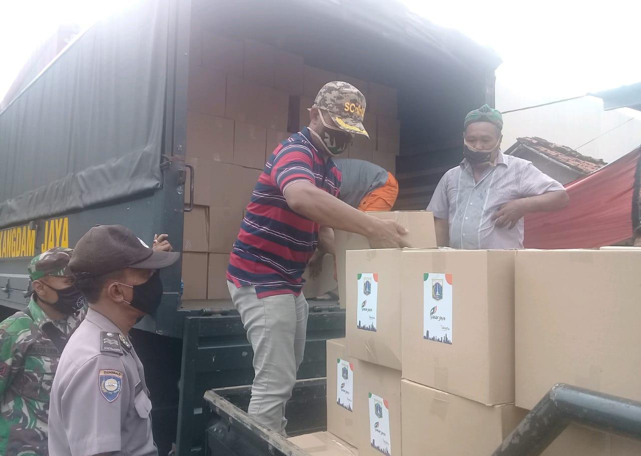 2.546 Paket Bantuan Sosial Dibagikan di Kelurahan Setu