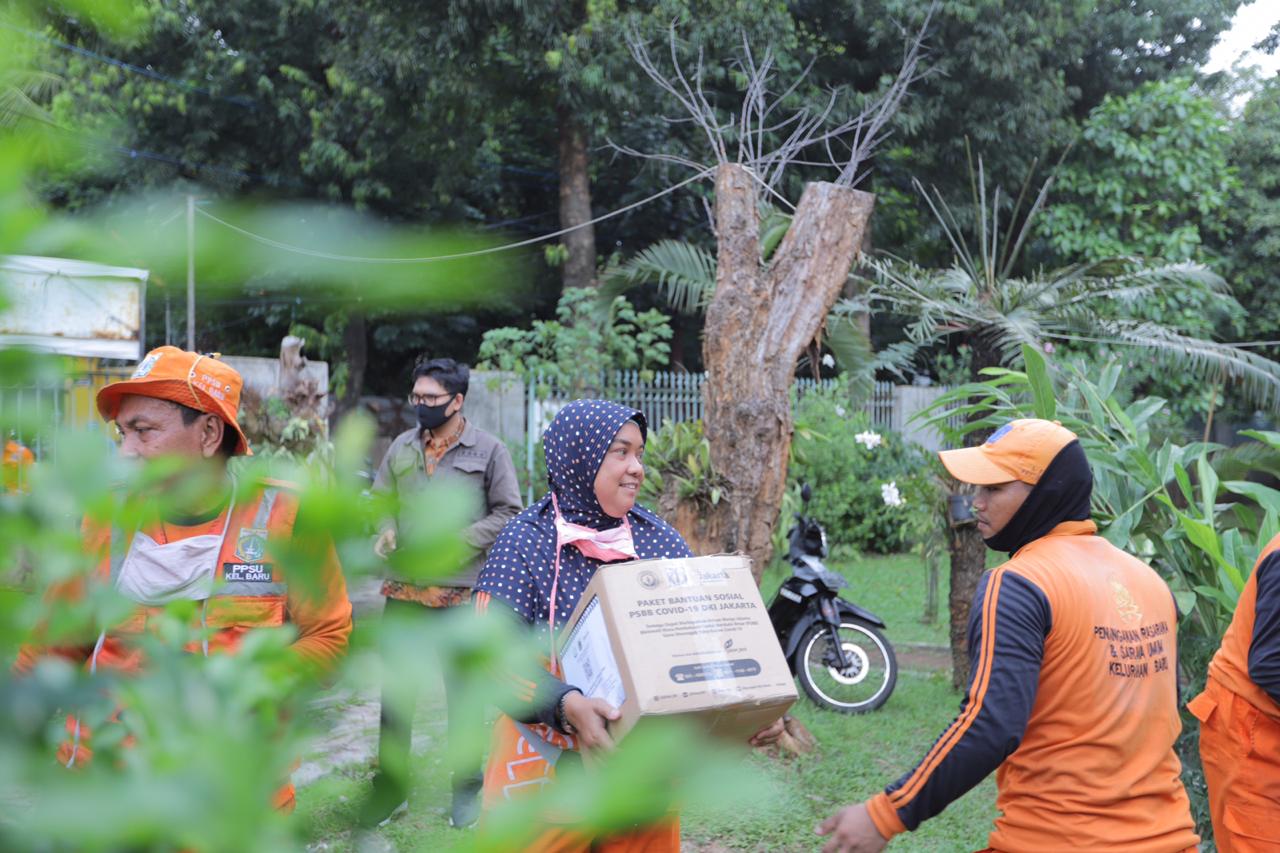 3.109 Paket Basos Tahap Kedua Disalurkan ke Warga Kelurahan Baru