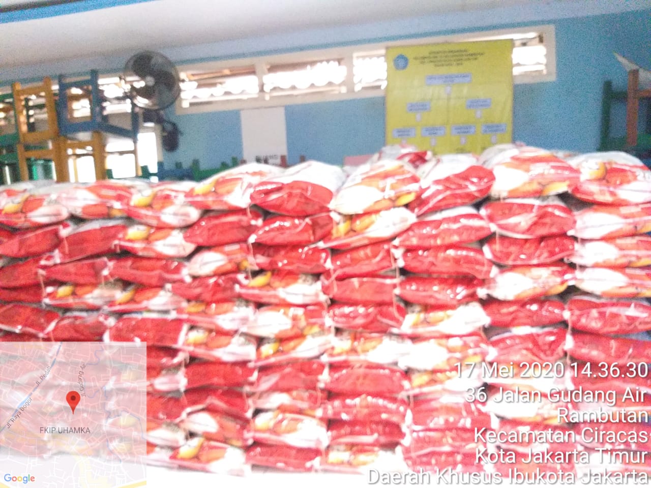 3.393 Karung Beras Dibagikan kepada Warga Miskin di Kelurahan Rambutan