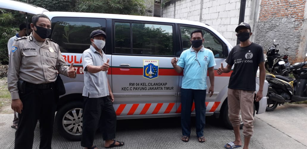 Warga RW 04 Kelurahan Cilangkap Berswadaya Beli Ambulans