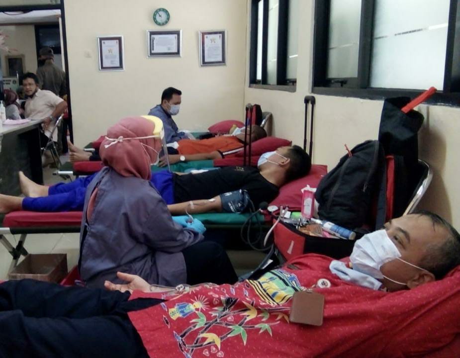 Kelurahan Lubang Buaya Bersama PMI Jakarta Timur Gelar Aksi Donor Darah
