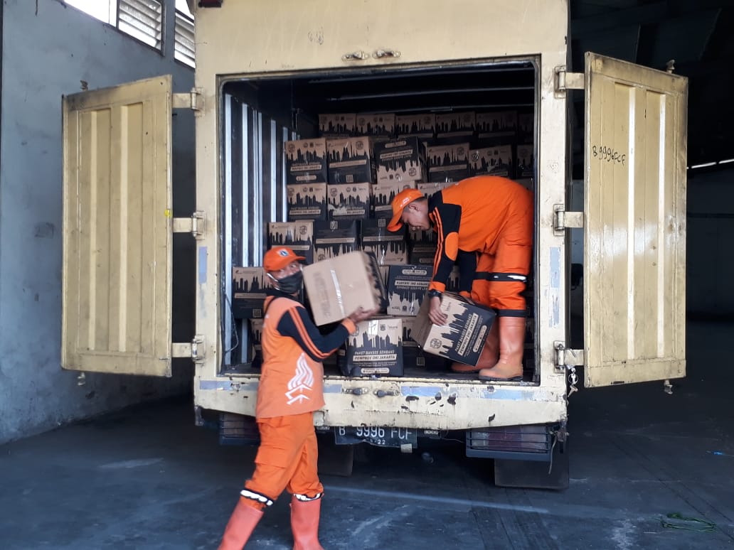 16.680 Paket Sembako Selesai Dibagikan di Kelurahan Ciracas