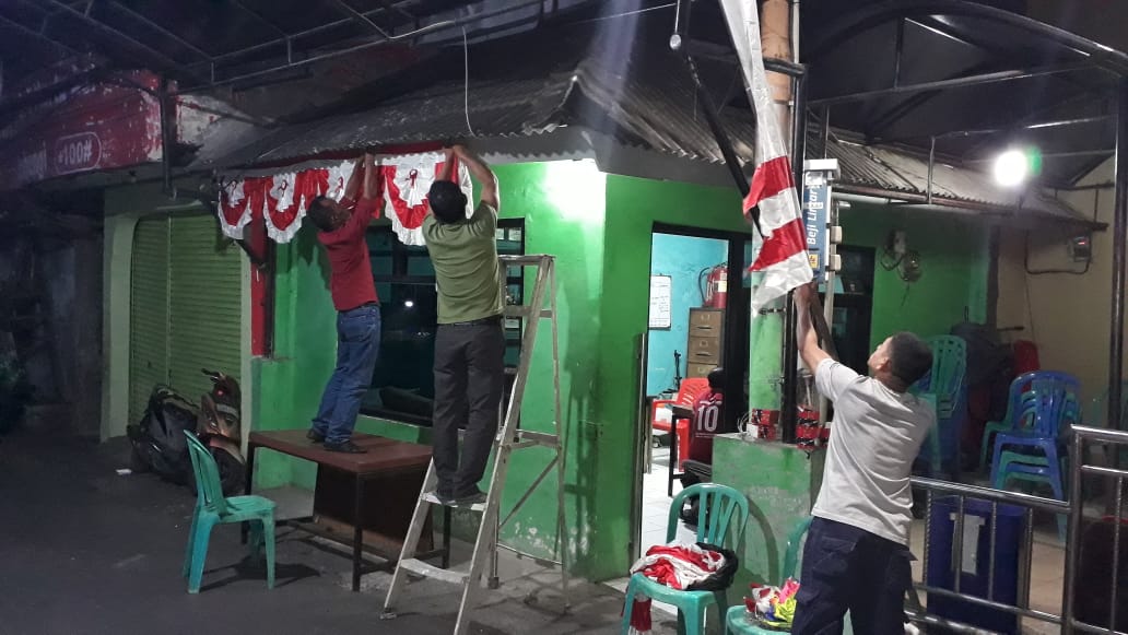 Warga Kelurahan Rawa Bunga Antusias Sambut HUT ke-75 RI
