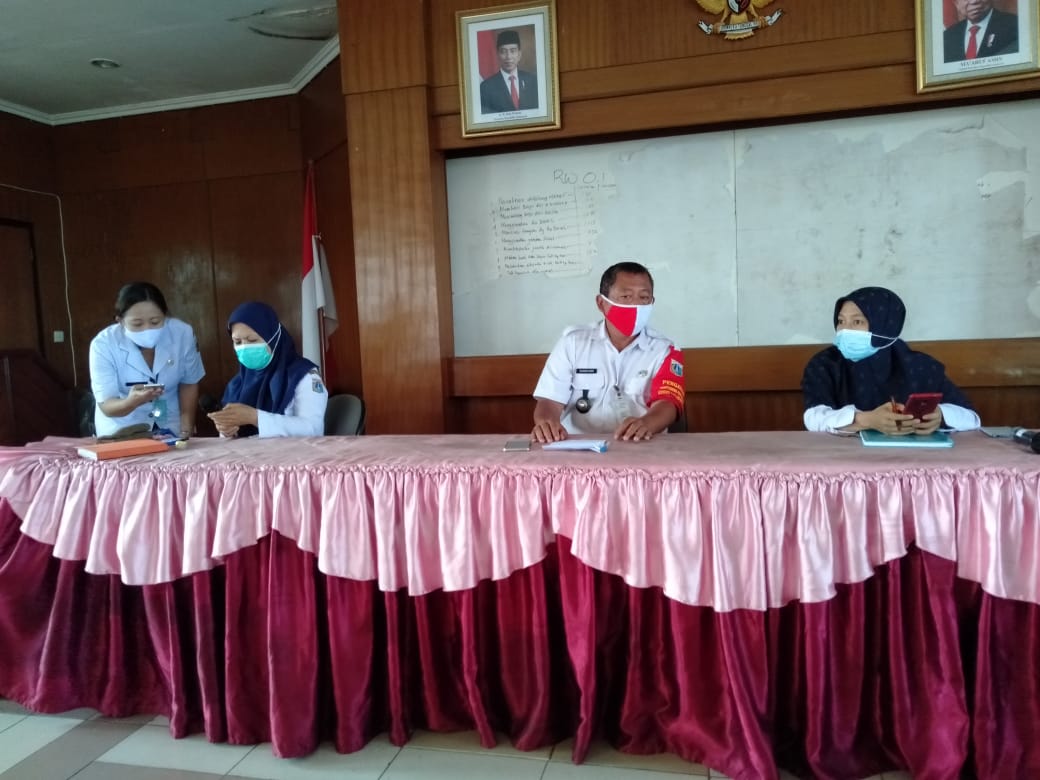 Kelurahan Munjul Gelar Evaluasi Penanganan COVID-19 Bersama RT dan RW