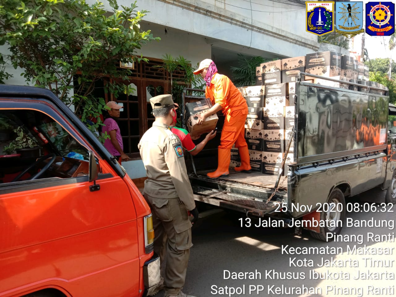 Kelurahan Pinang Ranti Terima 8.659 Paket Bansos DKI Tahap 10