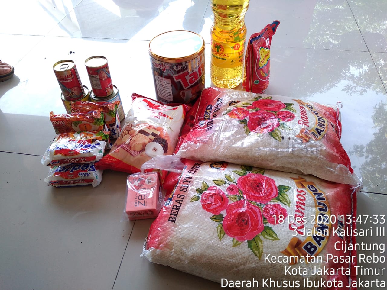 Paket Bansos DKI Tahap 11 Selesai Diberikan ke Warga Kelurahan Kalisari