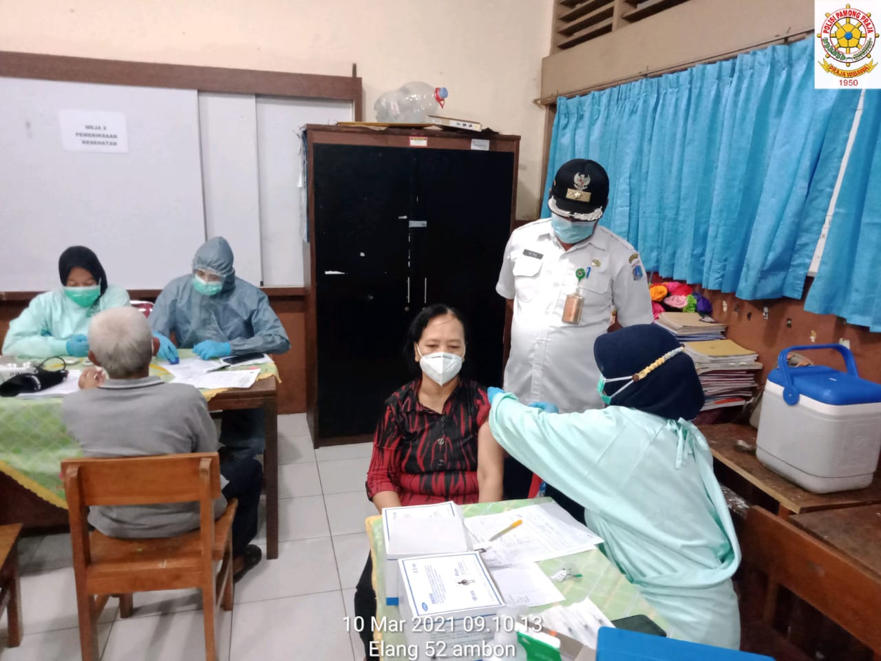 33 Lansia Kelurahan Baru Mendapatkan Suntik Vaksin Covid-19