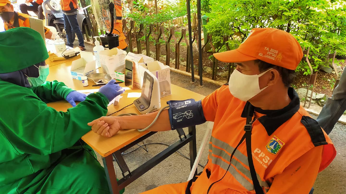 PPSU Kelurahan Cawang Terima Vaksinasi Covid-19 Dosis Kedua