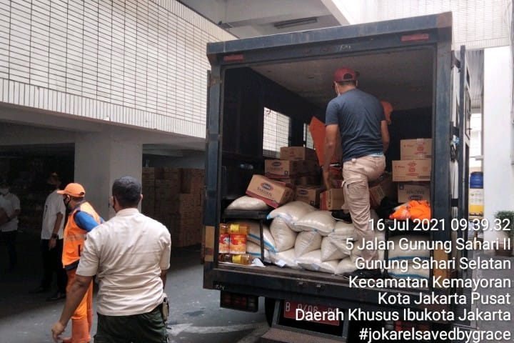 Kelurahan Pondok Ranggon Dapat Bantuan Masker Hingga Sembako