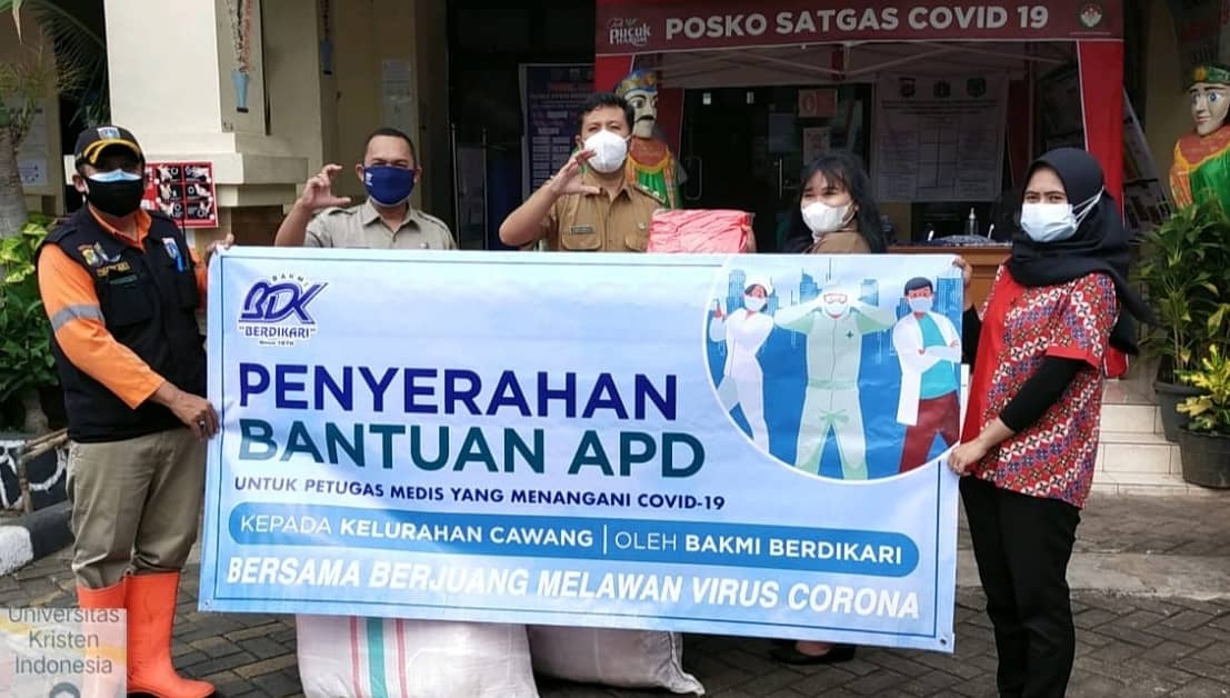 Kelurahan Cawang Terima Bantuan 100 APD