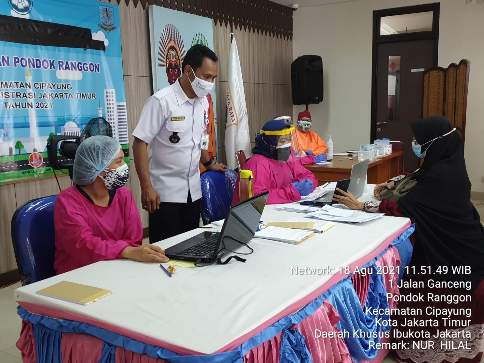 Permudah Warga, Kantor Kelurahan Pondok Ranggon Dijadikan Sentra Vaksinasi