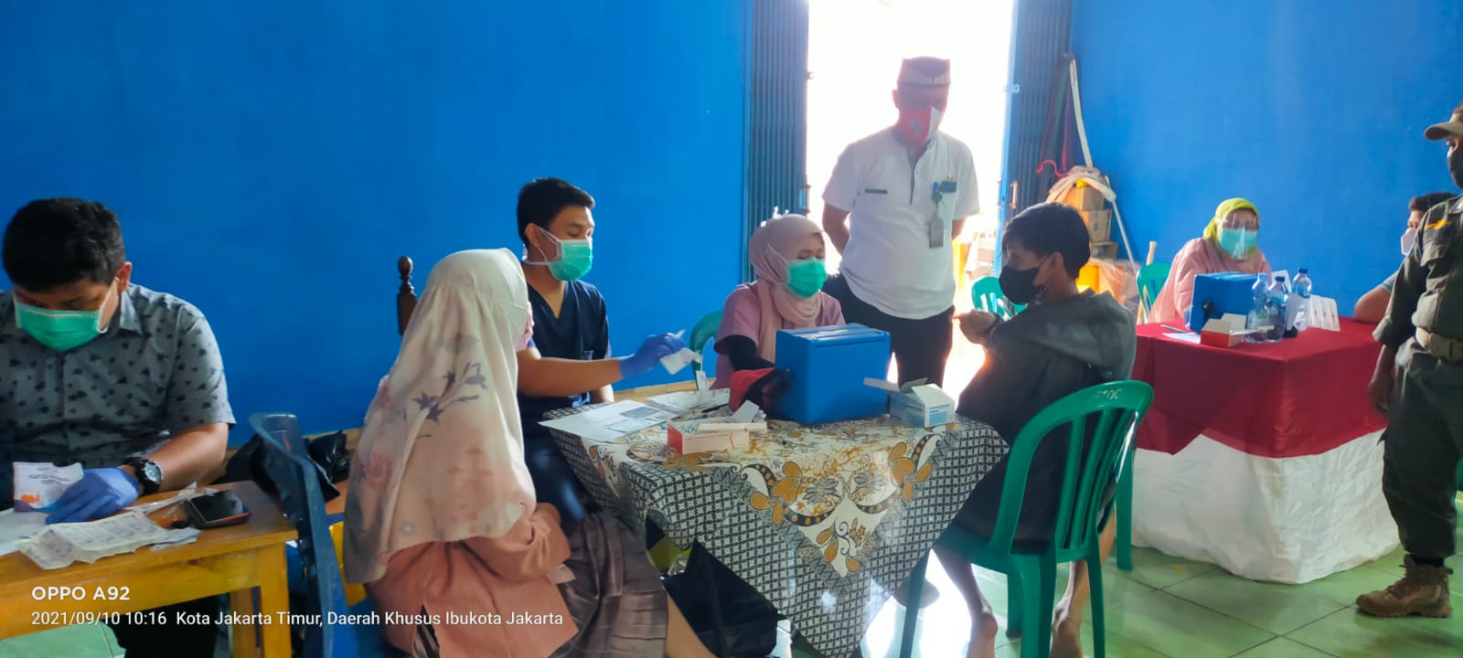 271 Warga Kelurahan Ciracas Mendapatkan Vaksin