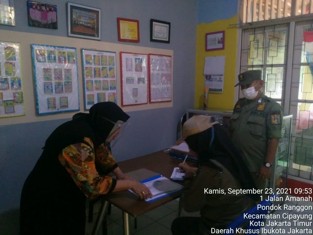 Satpol PP Kelurahan Pondok Ranggon Sidak Prokes di Tempat Bimbel
