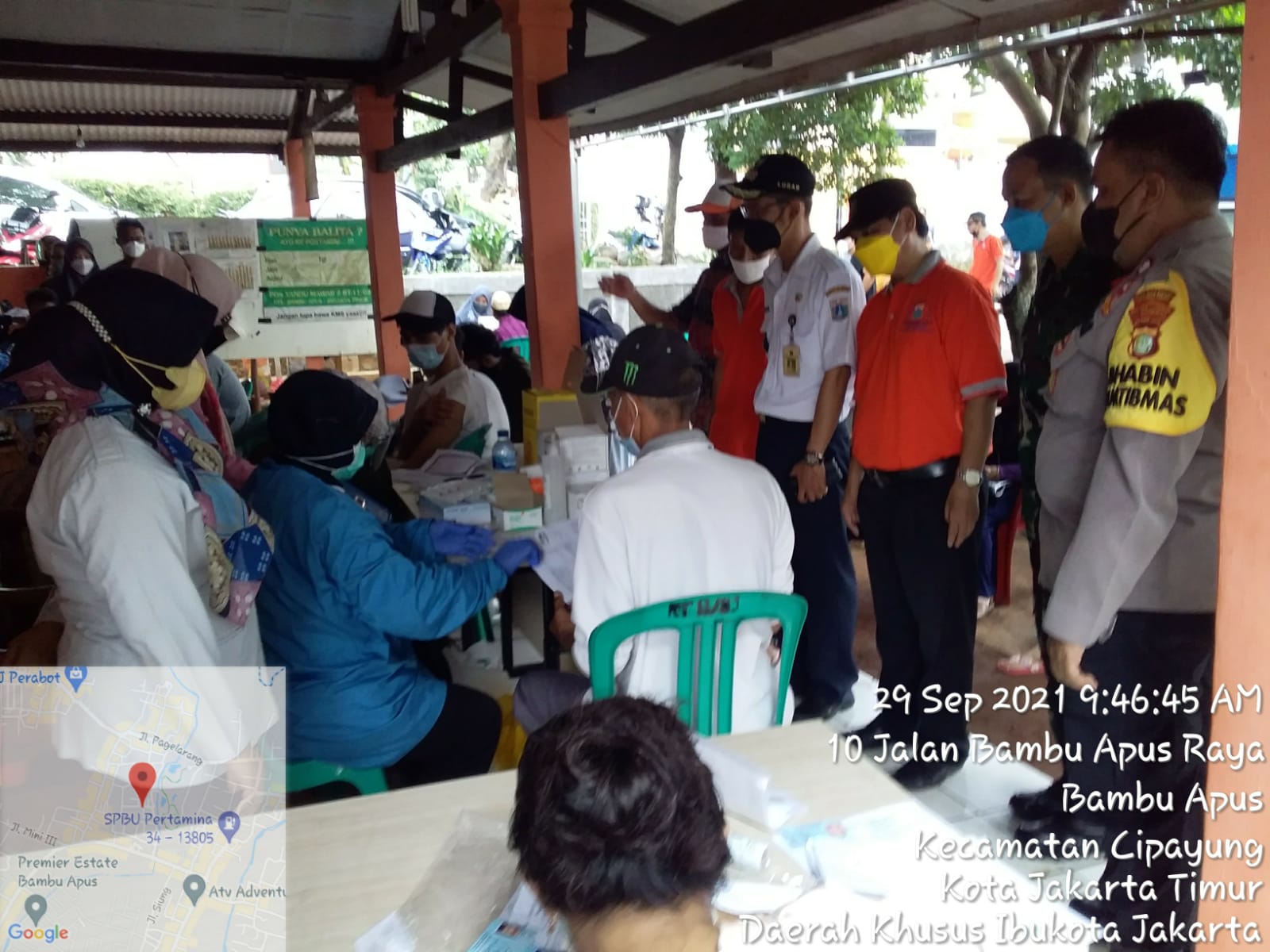 Grebek Vaksinasi, Jajaran Kelurahan Bambu Apus Datangi Lingkungan RW 01