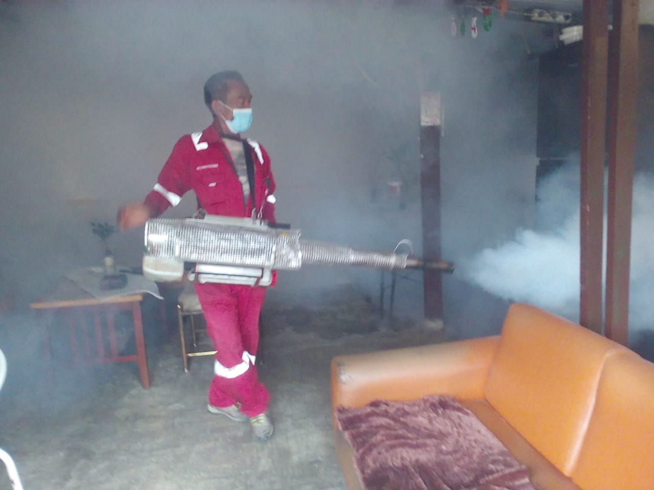 Cegah DBD, Jajaran Kelurahan Cipinang Cempedak `Fogging` Lima RT