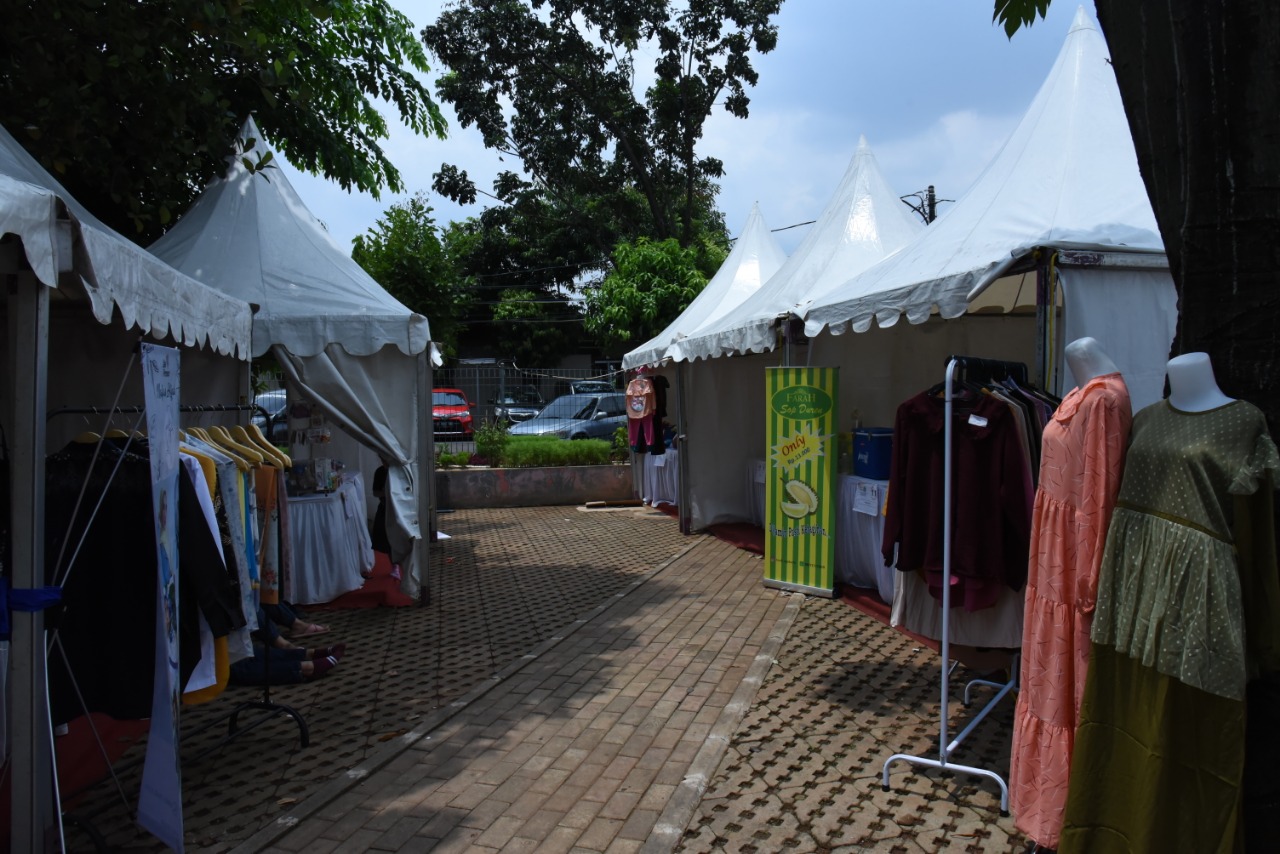 Kelurahan Pondok Kopi Gelar Bazar Murah di RPTRA Arabika