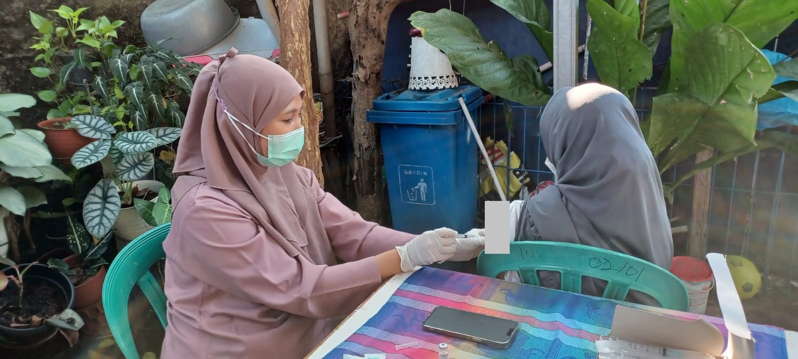Percepat Vaksinasi, 56 Warga Divaksin Booster di RW 01 Kelurahan Cipayung