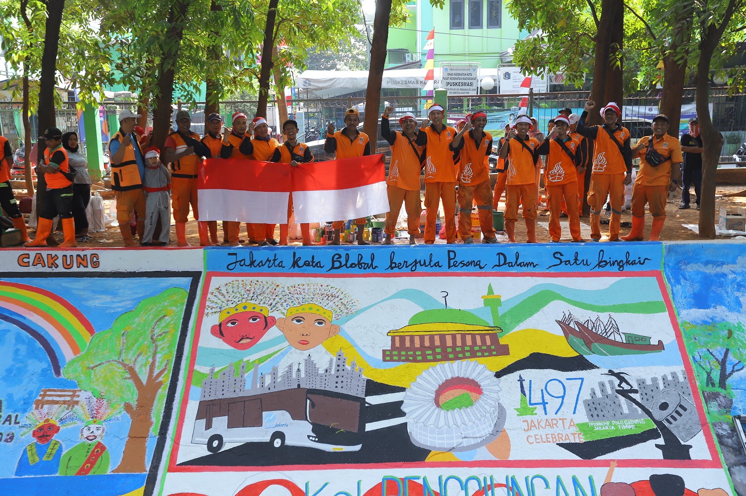 Camat Cakung Sambut Baik Lomba Mural di Taman Lansia Penggilingan