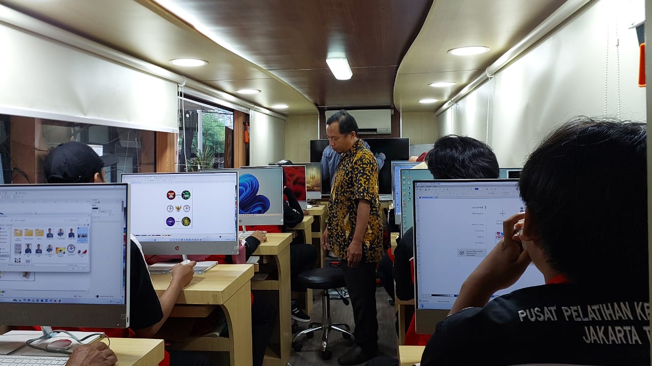 280 Warga Jakarta Timur Telah Ikuti Pelatihan Keahlian Dinas Nakertransgi