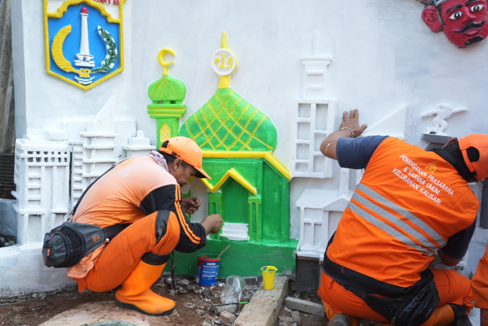 Kelurahan Kalisari Ubah Lokasi Pembuangan Sampah Jadi Taman