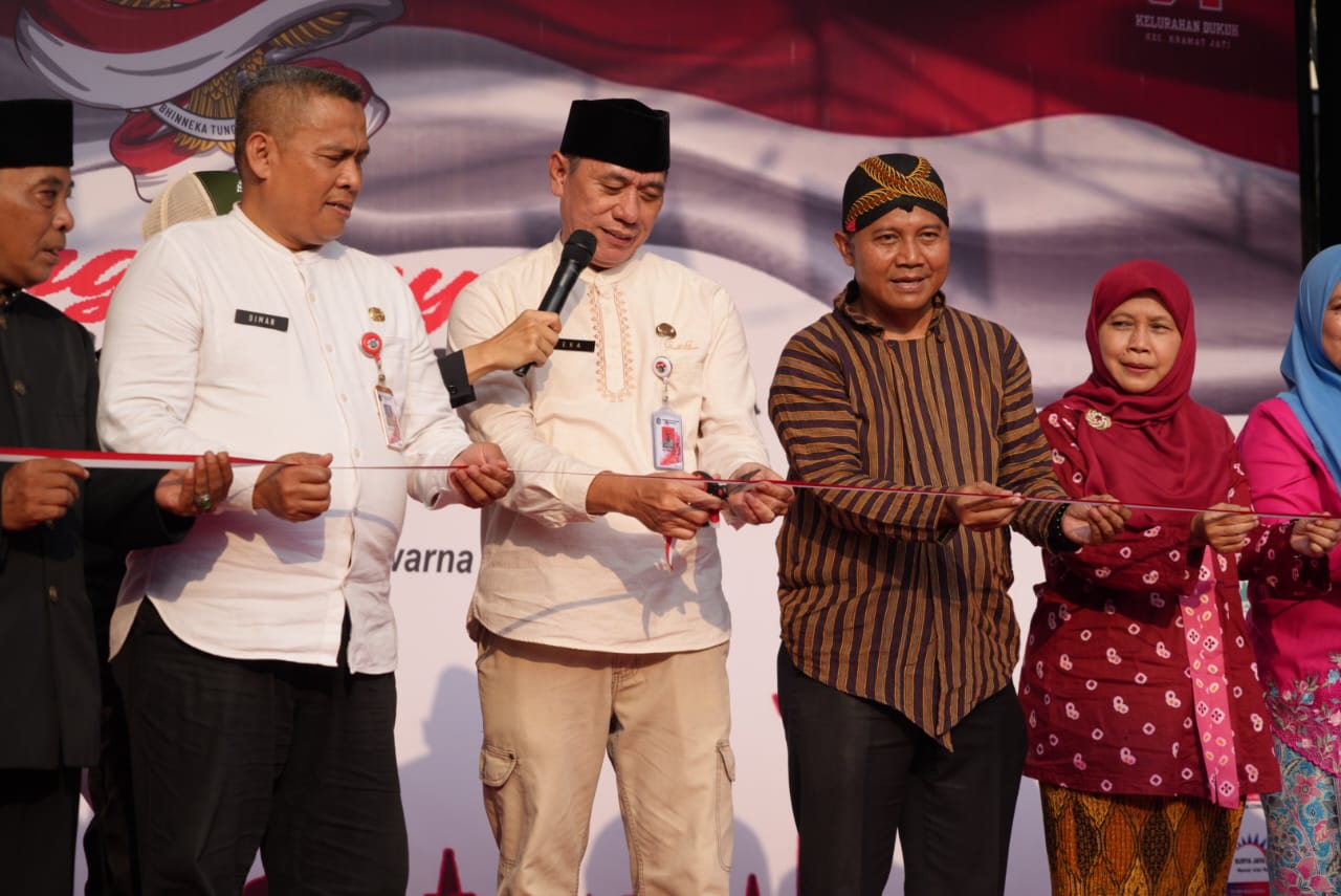 Sekko Buka Bazar UMKM RW 04 Kelurahan Dukuh, Warga Sambut Antusias