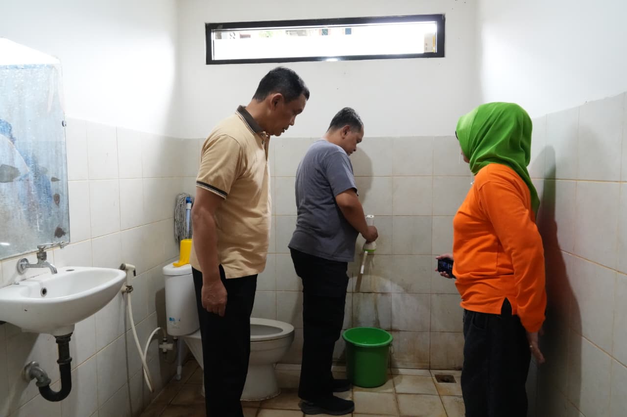 Lingkungan RW Kelurahan Pondok Kopi Gencarkan PSN