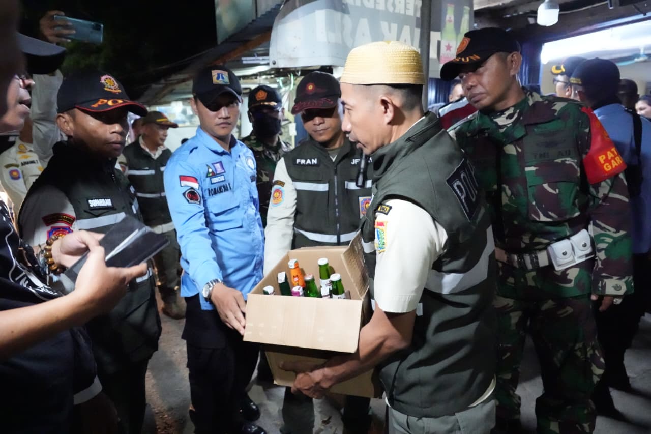 Operasi Pekat Kecamatan Makasar Sisir Peredaran Miras di Dua Kelurahan